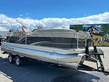 2016 Quest Lania 824 Outboard Gallery