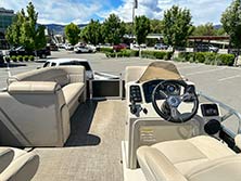 2016 Quest Lania 824 Outboard Gallery