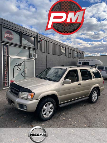    2001 Nissan Pathfinder 